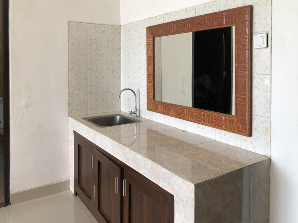 Reddoorz Plus Near Dreamland Beach Jimbaran Exterior foto