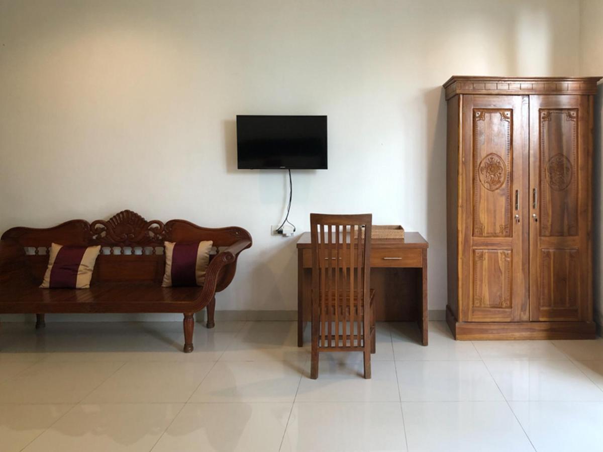 Reddoorz Plus Near Dreamland Beach Jimbaran Exterior foto