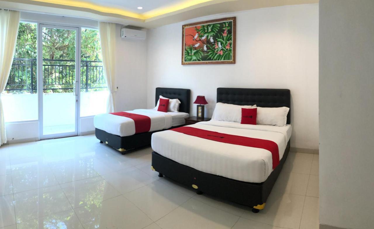 Reddoorz Plus Near Dreamland Beach Jimbaran Exterior foto