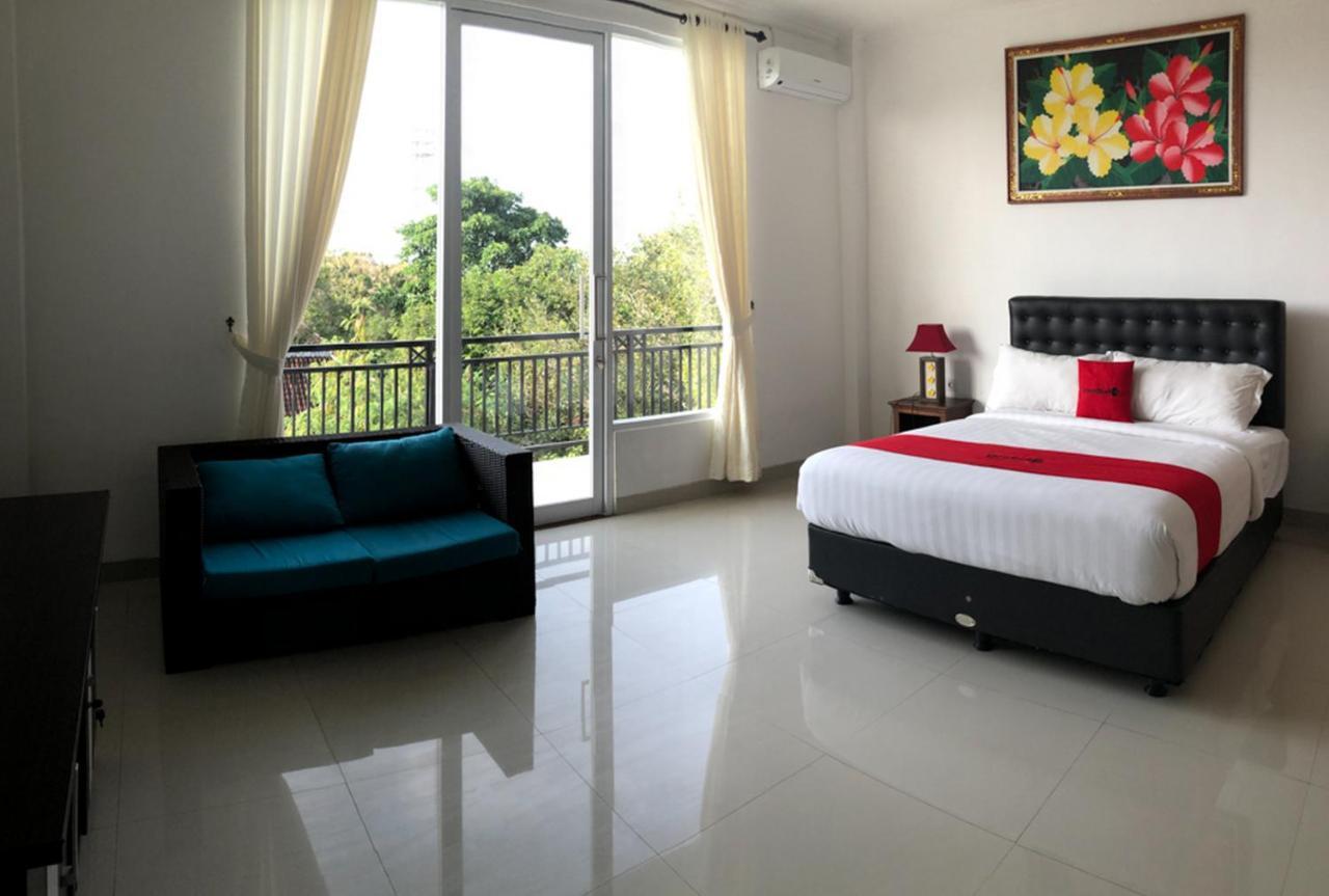 Reddoorz Plus Near Dreamland Beach Jimbaran Exterior foto