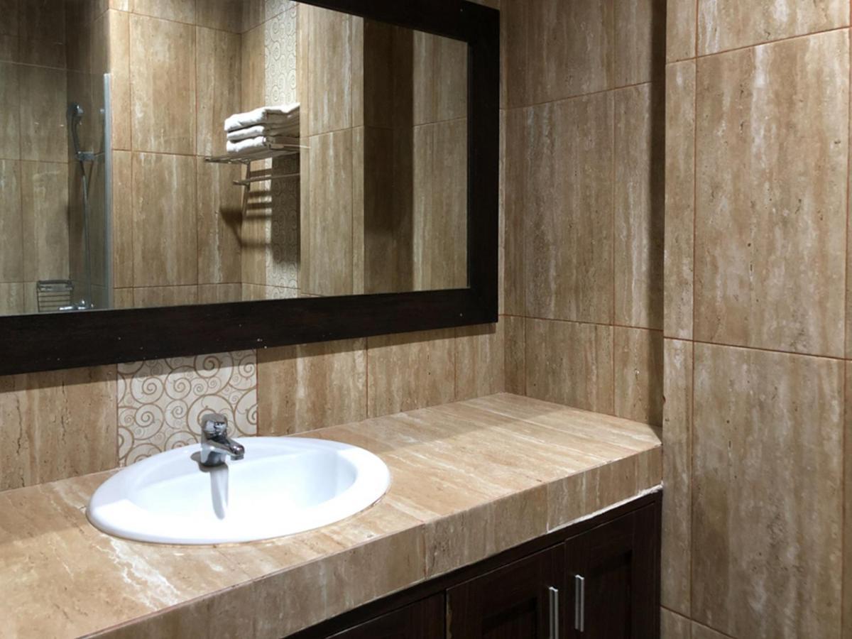 Reddoorz Plus Near Dreamland Beach Jimbaran Exterior foto