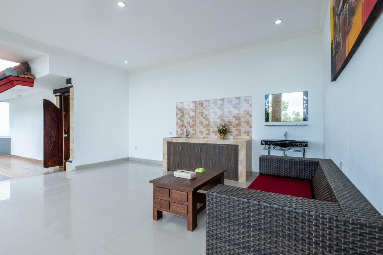 Reddoorz Plus Near Dreamland Beach Jimbaran Exterior foto